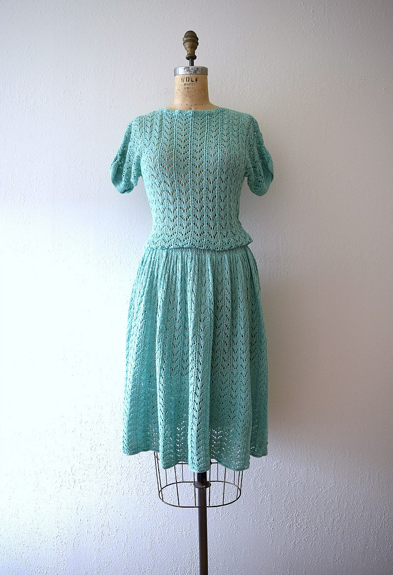 1940s knit dress . vintage green knit dress