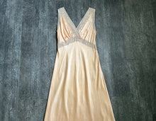 Load image into Gallery viewer, 1930s 1940s slip dress . vintage satin and lace nightgown . size small
