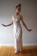 Load image into Gallery viewer, 1930s silk bias cut slip dress . 30s pale pink nightgown . size xxs to xs