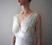 Load image into Gallery viewer, 1930s ivory silk satin and lace gown . vintage slip dress . size xs to small