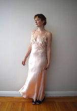 Load image into Gallery viewer, 1940s bias cut satin nightgown . vintage slip . size small to m/l