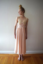 Load image into Gallery viewer, 1930s silk peignoir set . vintage 30s slip and robe . size xs to small