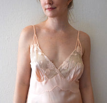 Load image into Gallery viewer, 1940s bias cut satin nightgown . vintage slip . size small to m/l