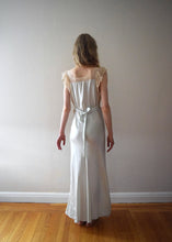 Load image into Gallery viewer, 1940s silk satin and lace bias cut gown . size xs to s/m