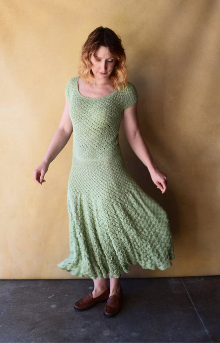 1950s knit dress . vintage 50s green dress . size s to m