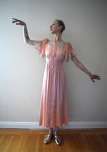 Load image into Gallery viewer, 1930s silk rayon satin dressing gown . size xs to small