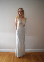 Load image into Gallery viewer, 1940s silk satin and lace bias cut gown . size xs to s/m