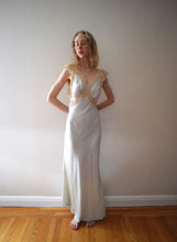 Load image into Gallery viewer, 1940s silk satin and lace bias cut gown . size xs to s/m