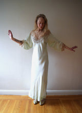 Load image into Gallery viewer, 1930s satin and lace green gown . size medium to xl