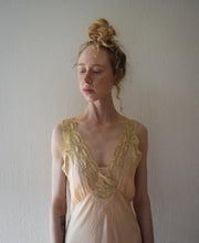 Load image into Gallery viewer, 1930s bias cut silk slip . vintage 30s gown . size small to medium