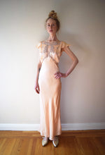 Load image into Gallery viewer, 1930s 1940s silk satin slip dress . bias cut slip . size xs to small