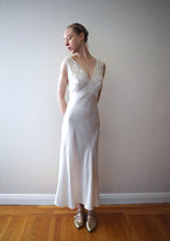 Load image into Gallery viewer, 1930s ivory silk satin and lace gown . vintage slip dress . size xs to small