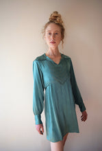 Load image into Gallery viewer, Vintage 1920s green silk satin tunic . size xs to small