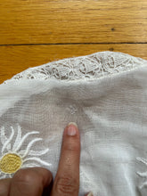 Load image into Gallery viewer, Antique Edwardian 1910s embroidered dress . size xs to small