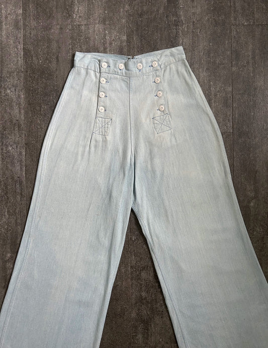 1930s 1940s wide leg jeans . fall front denim trousers . size small to s/m