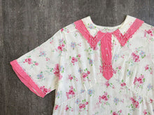 Load image into Gallery viewer, 1930s floral print dress . pink and white dress . size large to xl