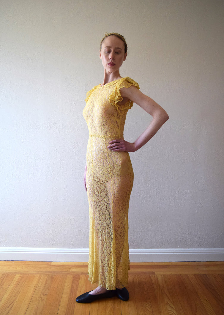 1930s lace gown . vintage yellow lace dress . size xxs to small