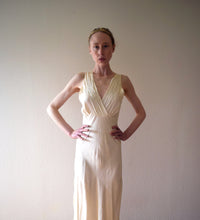 Load image into Gallery viewer, 1930s silk slip dress . vintage 30s nightgown . size small