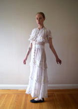 Load image into Gallery viewer, Antique Edwardian 1910s embroidered dress . size xs to small