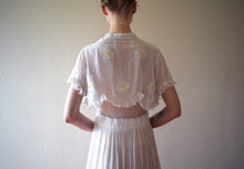 Load image into Gallery viewer, Antique Edwardian 1910s embroidered dress . size xs to small