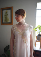 Load image into Gallery viewer, 1920s silk and inset lace chemise . vintage shift dress . size xs to medium