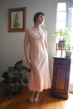 Load image into Gallery viewer, 1930s silk and lace slip dress . size small to m/l