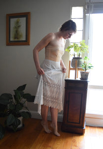 Antique petticoat skirt . Edwardian era fashion. 32 waist