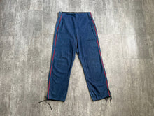 Load image into Gallery viewer, Vintage 1940s jeans . 40s selvedge denim pants . 31-32 waist
