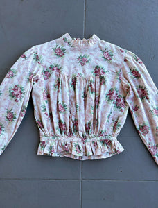 Vintage reproduction antique blouse . floral calico top . size small to s/m