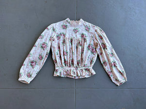 Vintage reproduction antique blouse . floral calico top . size small to s/m