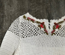 Load image into Gallery viewer, Vintage crochet top . embroidered crochet blouse . size xs to medium