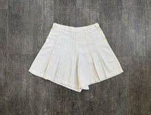 Load image into Gallery viewer, 1930s ivory shorts . vintage side button shorts . size xs to small