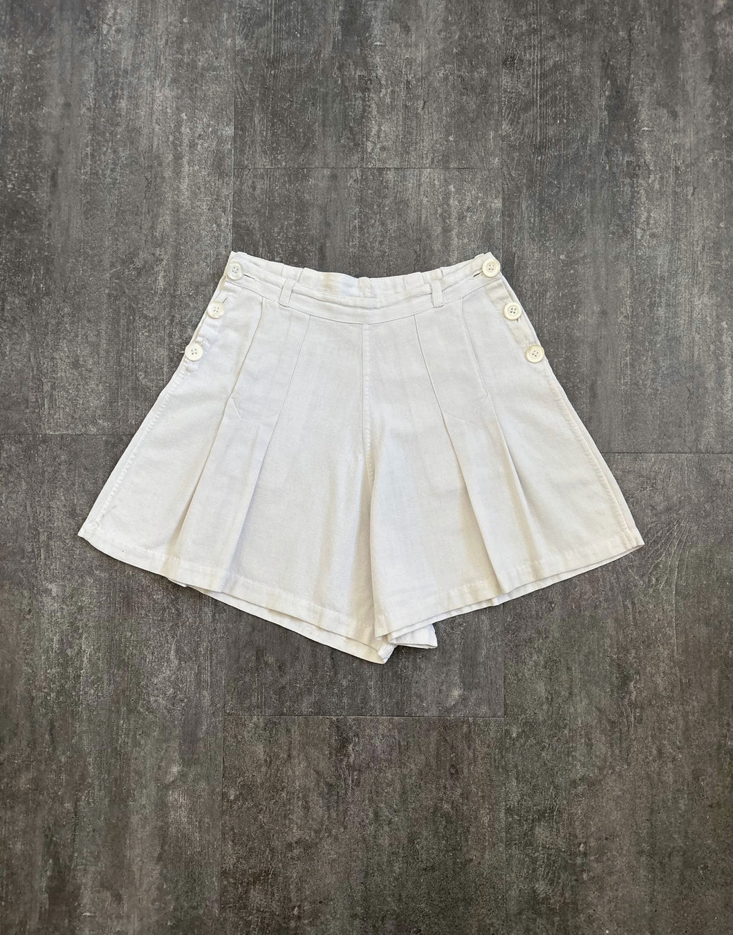 1930s ivory shorts . vintage side button shorts . size xs to small